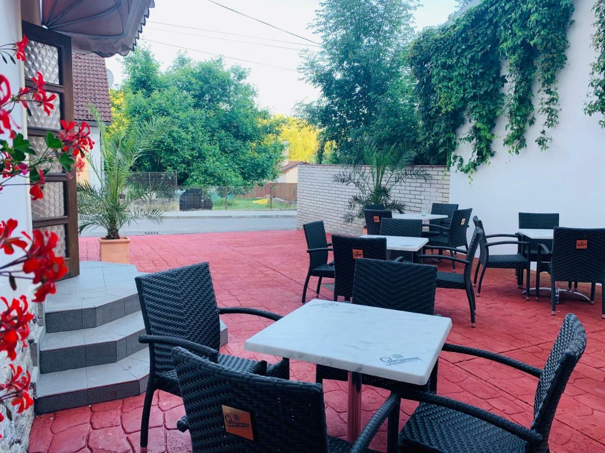 Uniqhotel Cesky Sternberk Εξωτερικό φωτογραφία