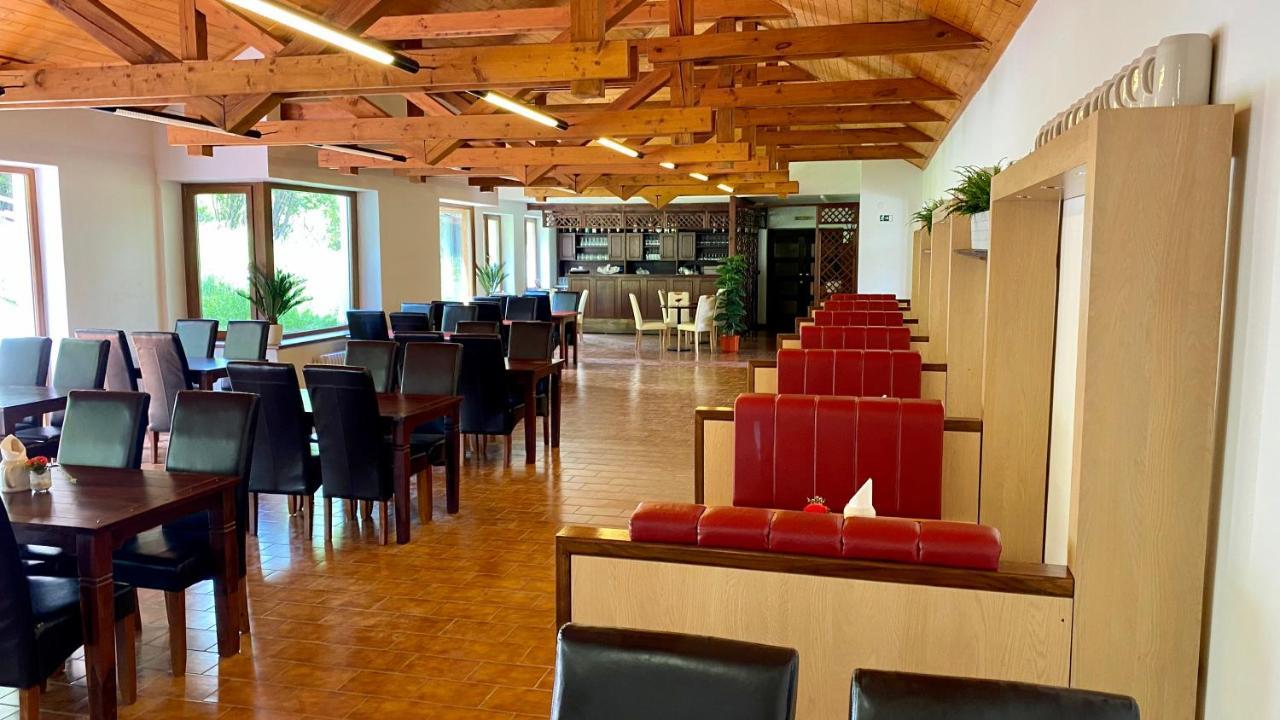 Uniqhotel Cesky Sternberk Εξωτερικό φωτογραφία